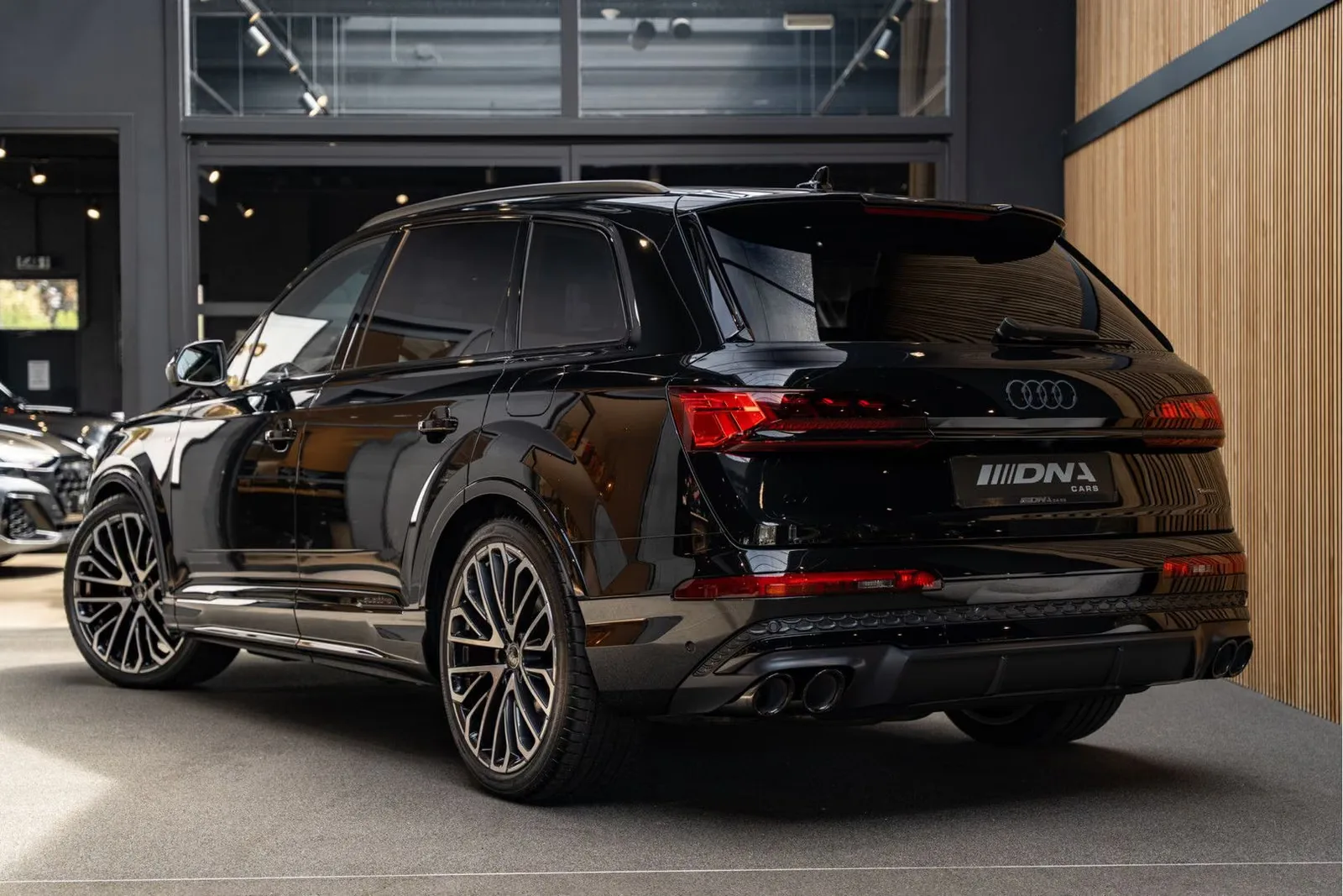 2026 Audi Q7 60 TFSI e quattro Competition, 4/30