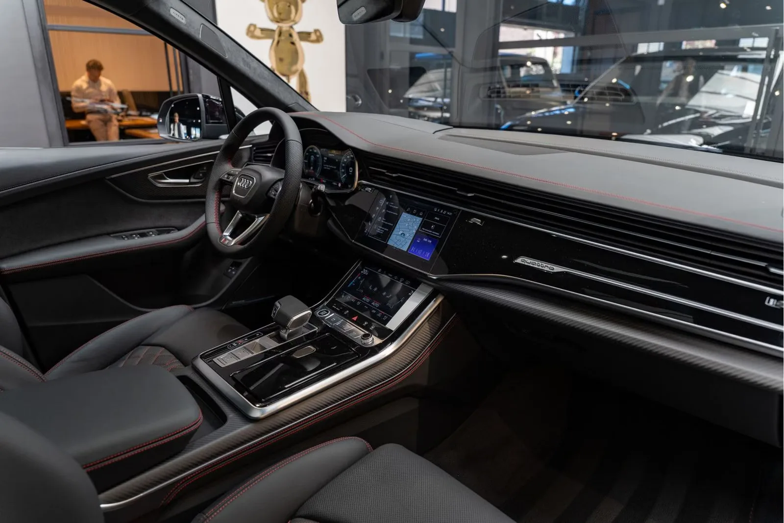 2026 Audi Q7 60 TFSI e quattro Competition, 8/30