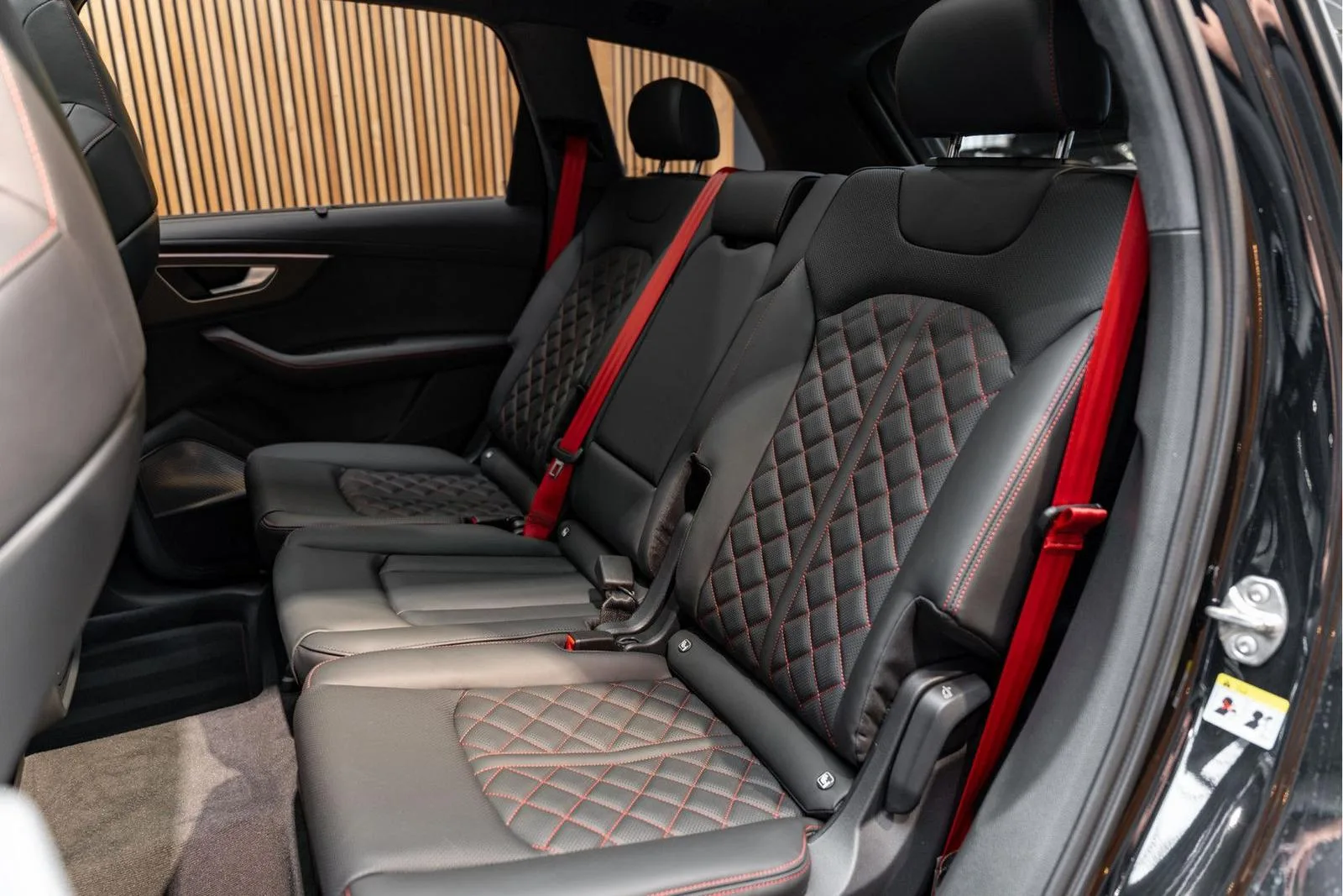 2026 Audi Q7 60 TFSI e quattro Competition, 10/30