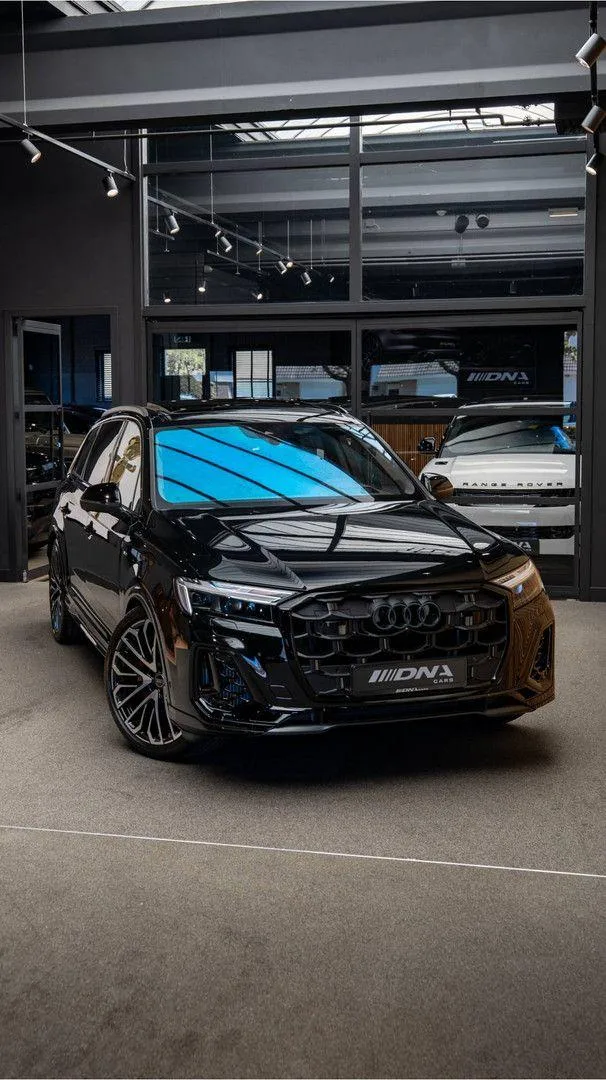 2026 Audi Q7 60 TFSI e quattro Competition, 22/30