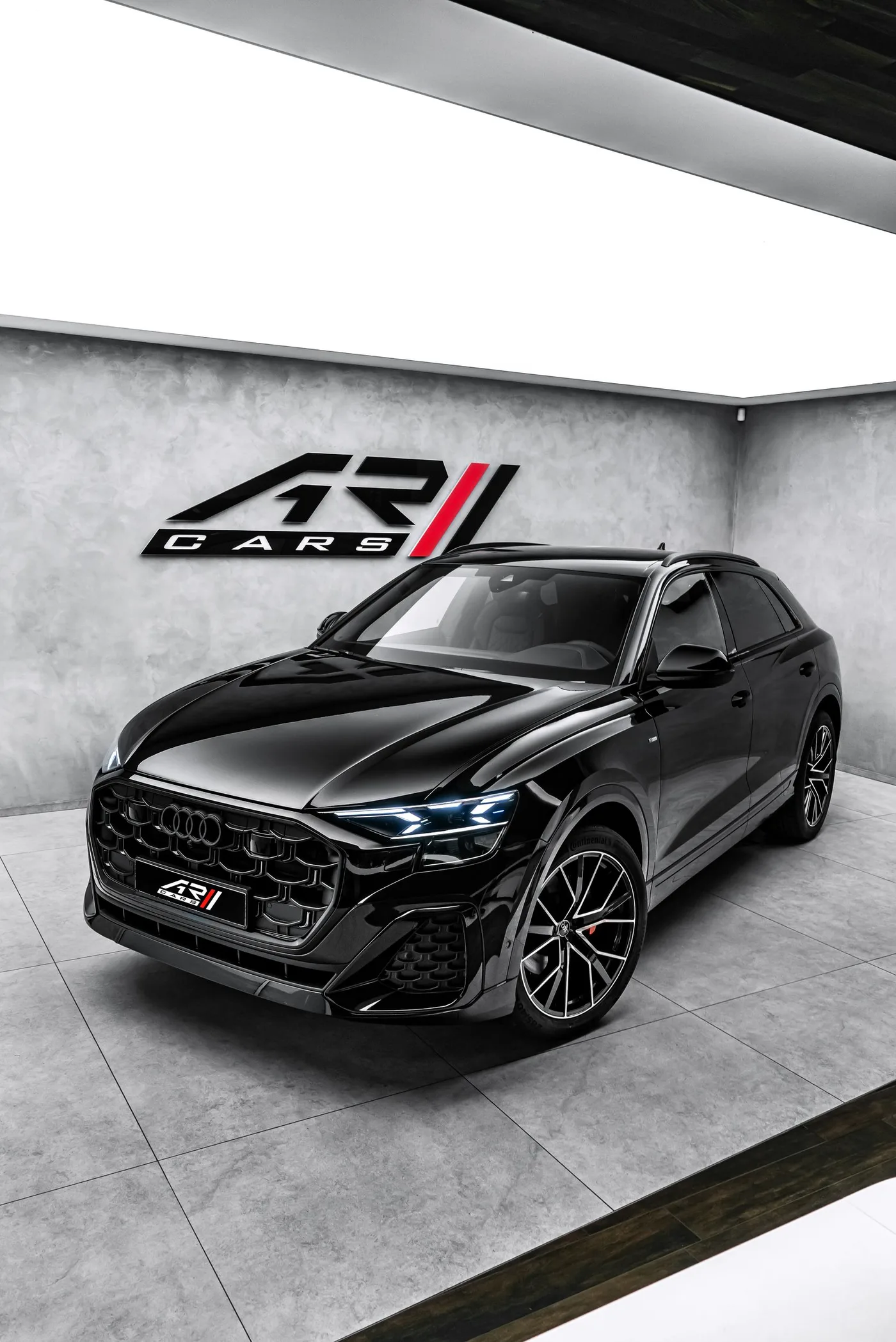 2026 Audi Q8 50 TDI, S line angeboten von einem Fachhändler in Ostrava, Tschechien, Foto 8 von 15