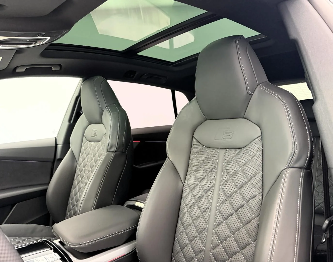2026 Audi Q8 50 TDI ABT, 2/30