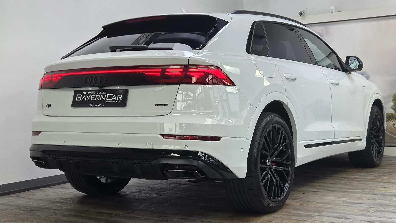 2026 Audi Q8 50 TDI quattro S line, 6/30