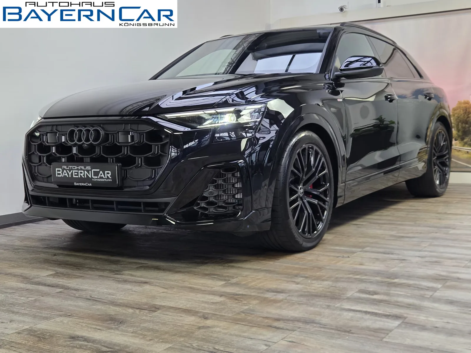 2026 Audi Q8 60 TFSI e quattro S line angeboten von einem Fachhändler in Königsbrunn, Deutschland, Hauptfoto