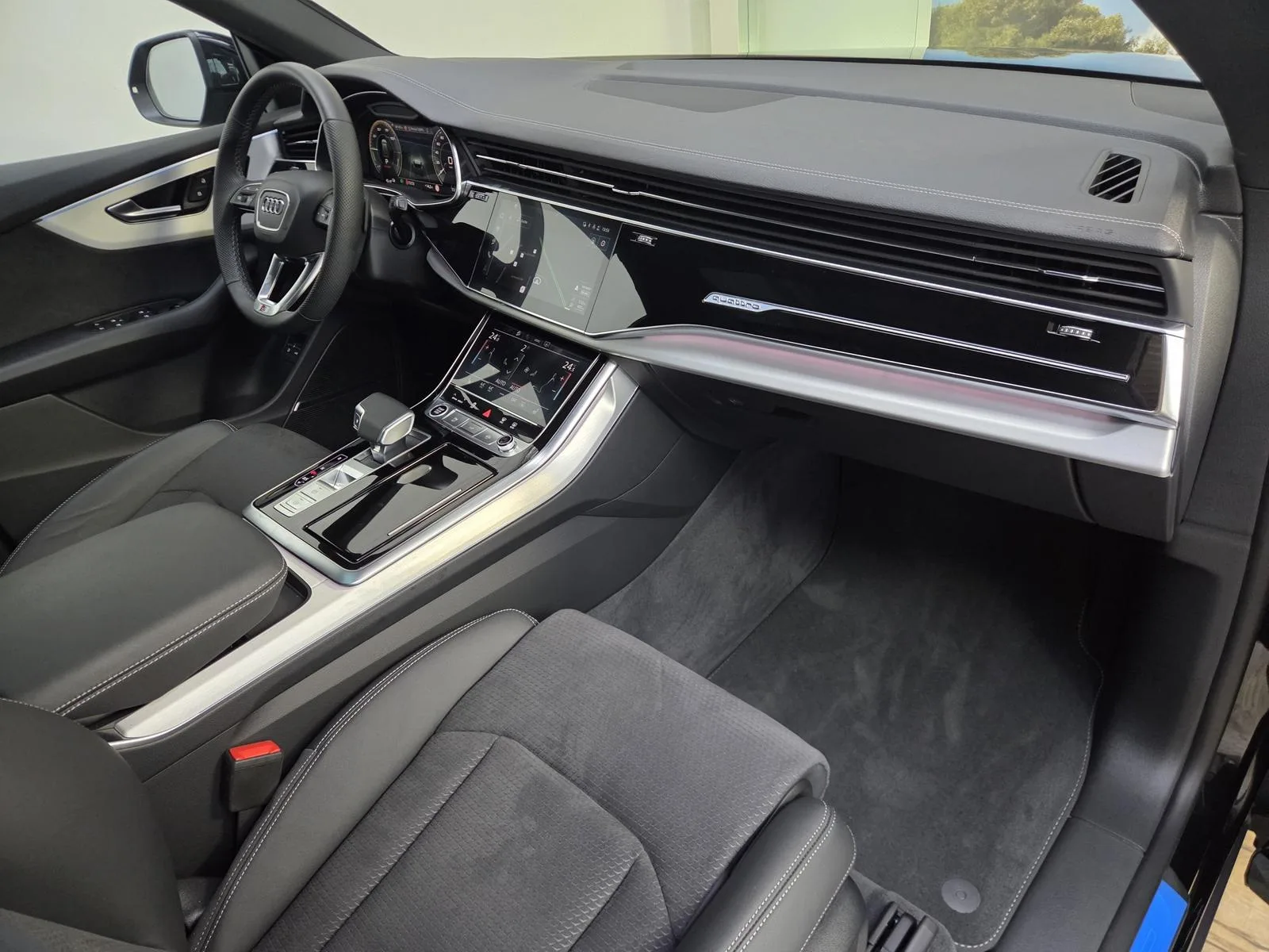 2026 Audi Q8 60 TFSI e quattro S line, 29/30