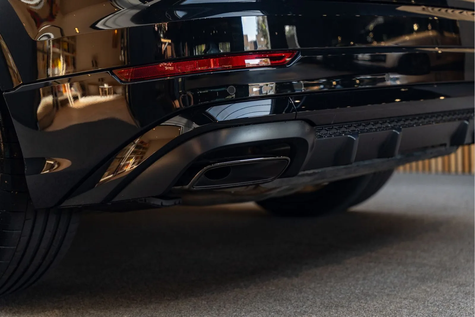 2026 Audi Q8 60 TFSI e quattro Competition, 9/30