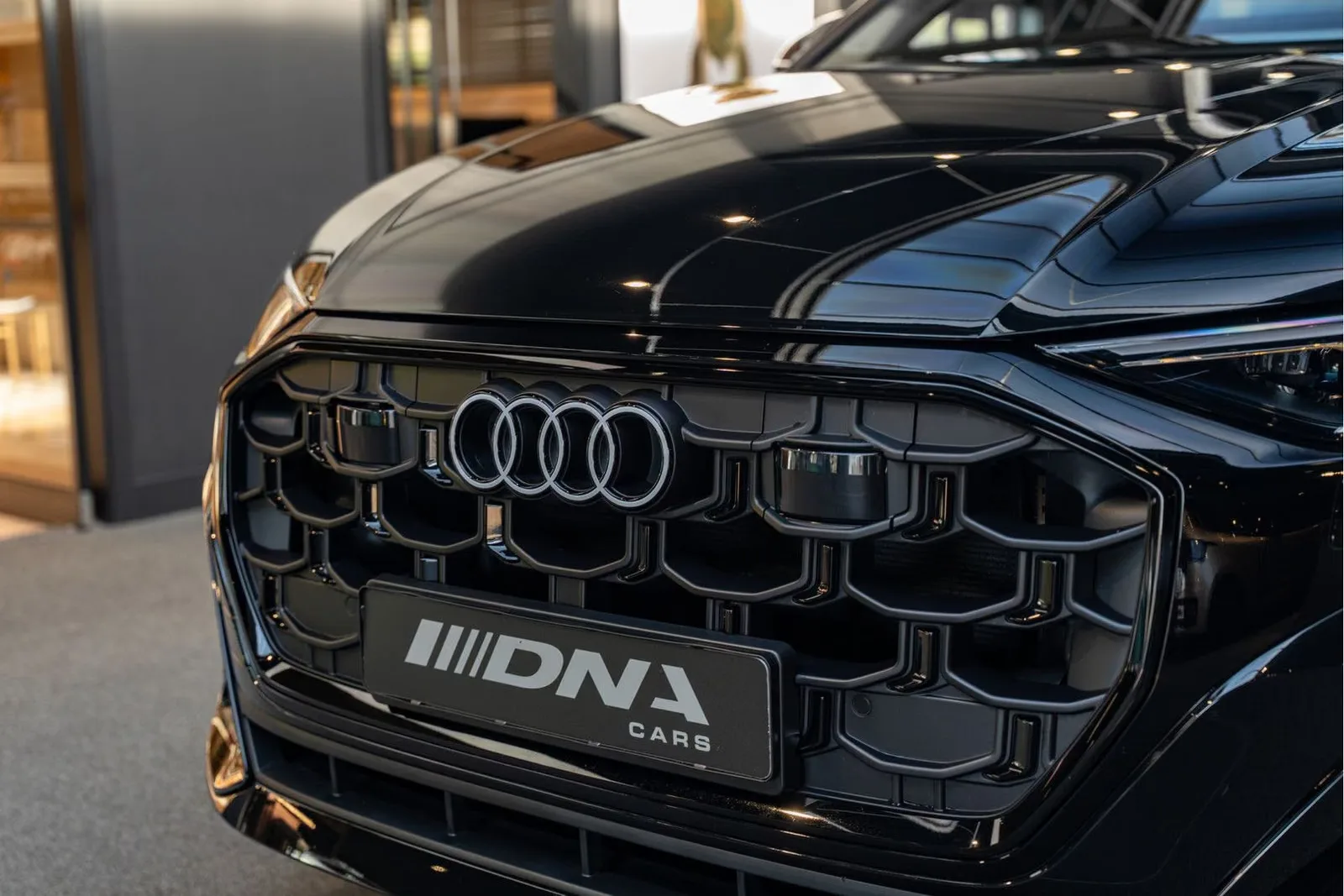 2026 Audi Q8 60 TFSI e quattro Competition, 11/30