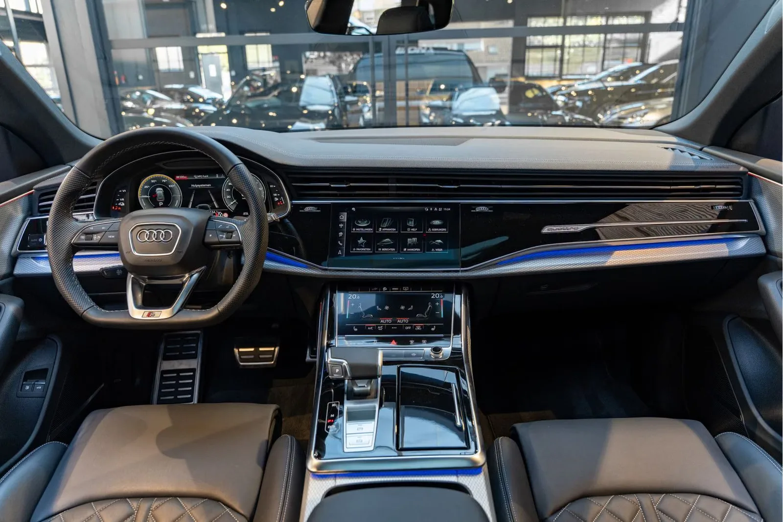2026 Audi Q8 60 TFSI e quattro Competition, 25/30