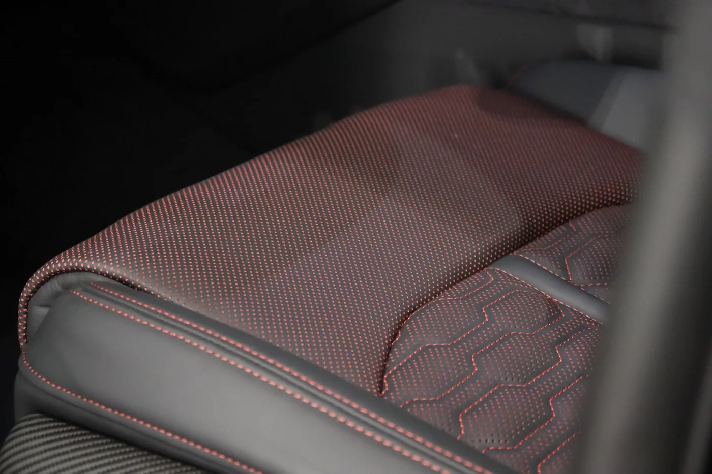 2026 Audi RS Q8 offered by a supercar dealer in Zibido San Giacomo, Italy, photo 23 of 25