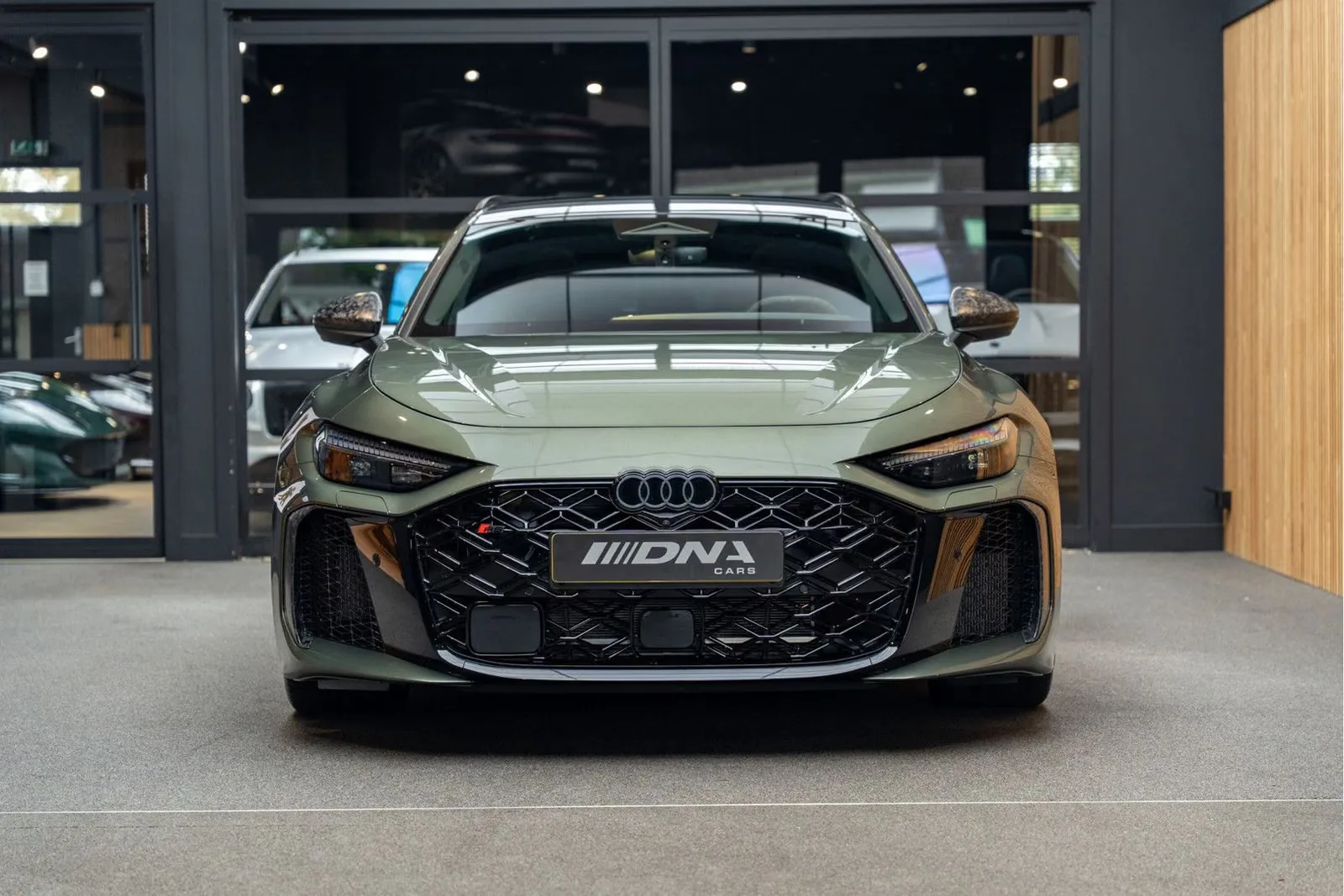 2026 Audi RS5 Avant B10 PHEV, 2/30