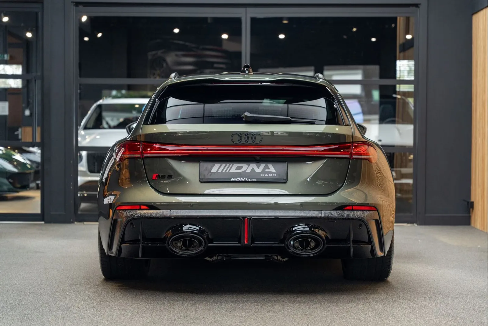 2026 Audi RS5 Avant B10 PHEV, 4/30
