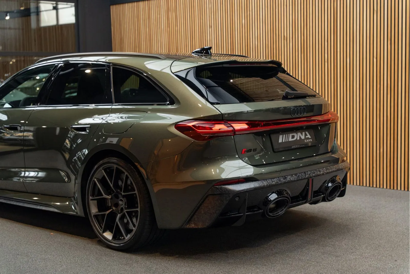 2026 Audi RS5 Avant B10 PHEV, 12/30