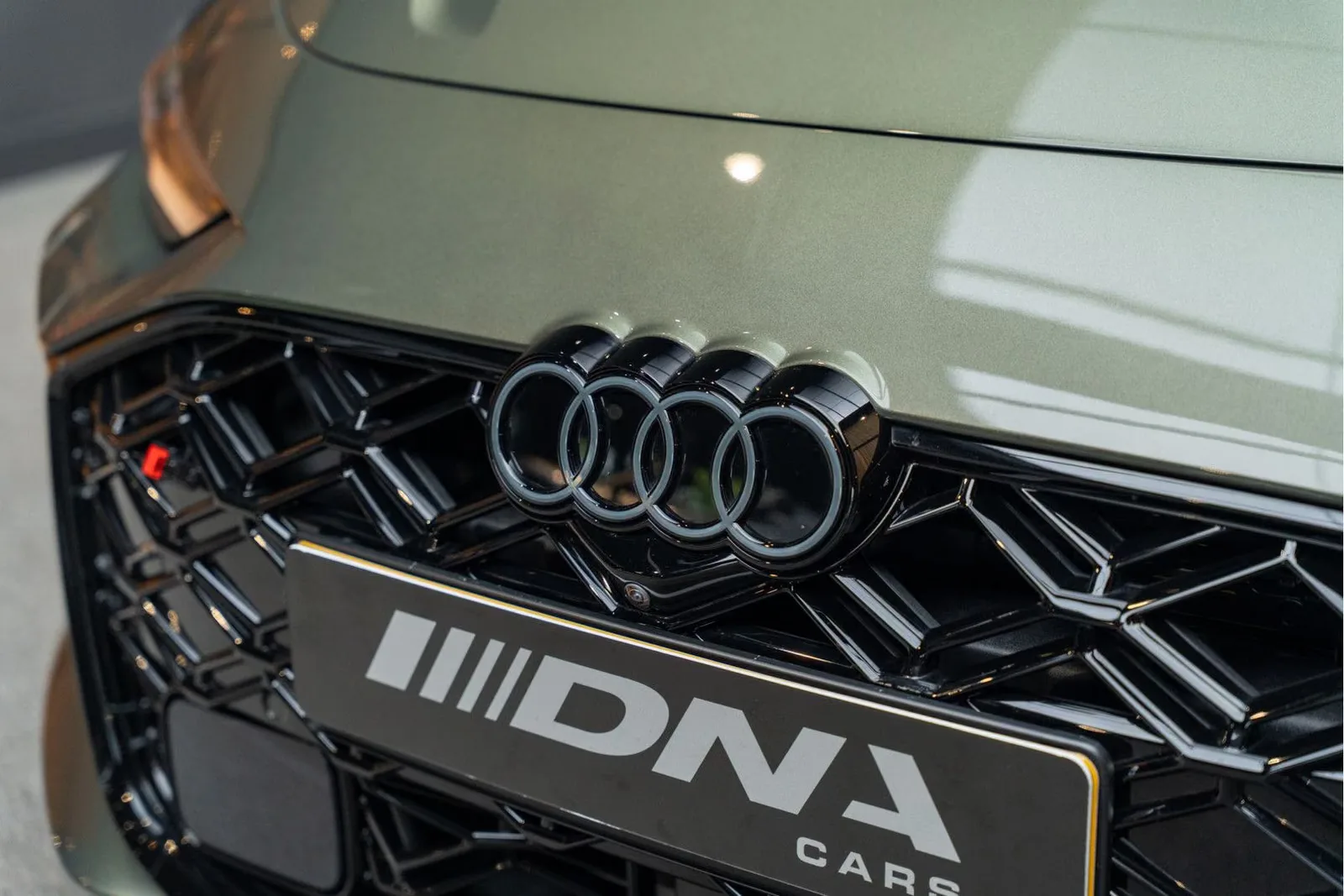 2026 Audi RS5 Avant B10 PHEV, 18/30