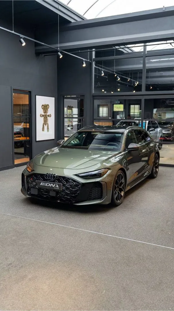 2026 Audi RS5 Avant B10 PHEV, 28/30