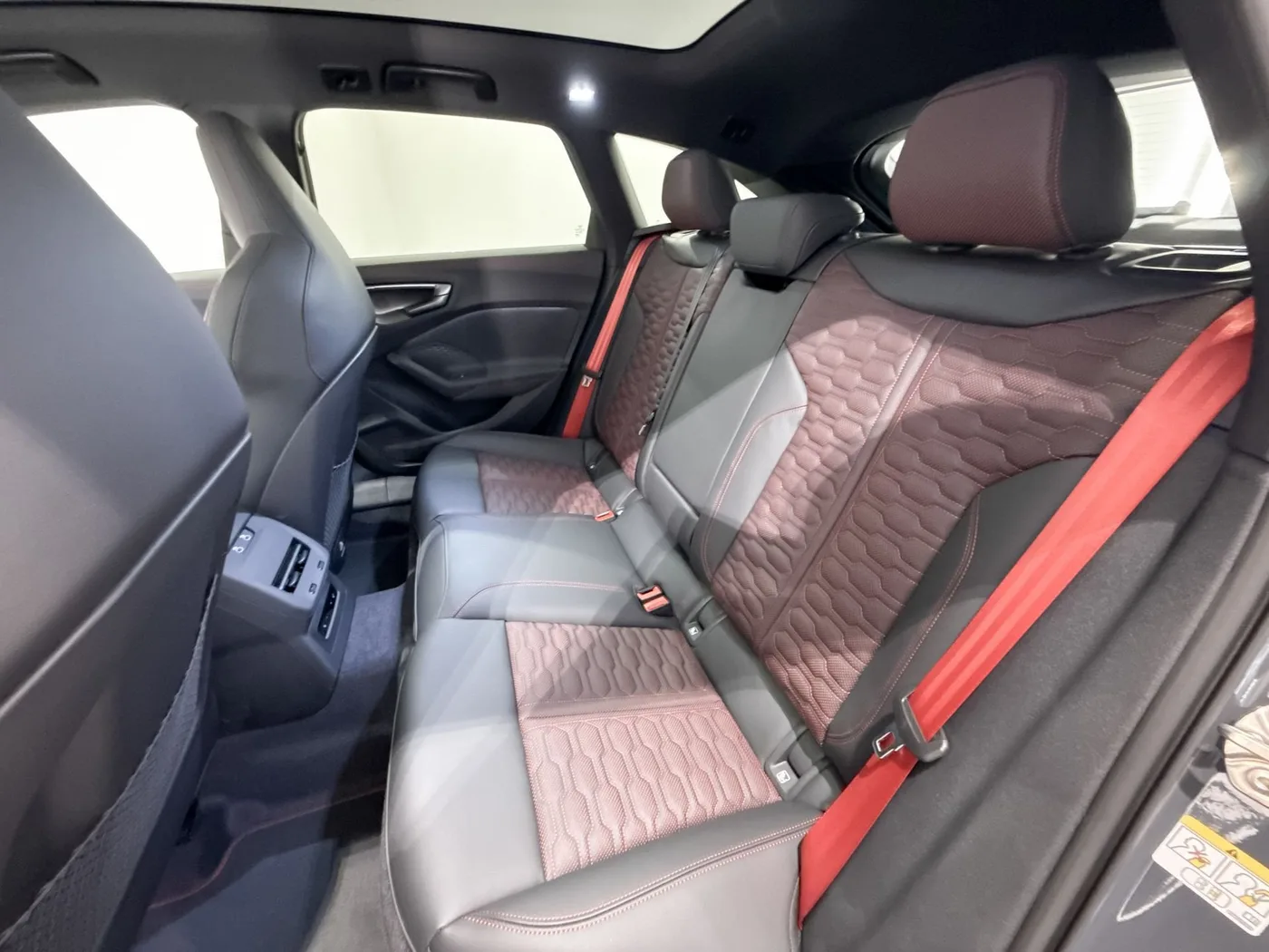 2026 Audi RS5 Avant e-hybrid, quattro offered by a supercar dealer in Zibido San Giacomo, Italy, photo 21 of 23