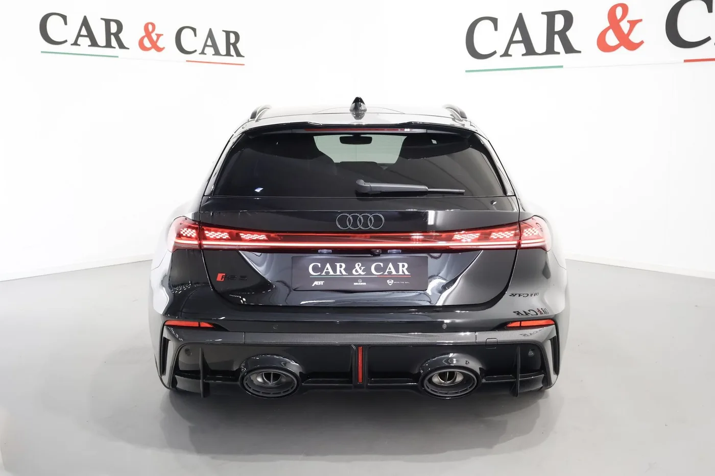 2026 Audi RS5 Avant e-hybrid, quattro offered by a supercar dealer in Zibido San Giacomo, Italy, photo 4 of 25
