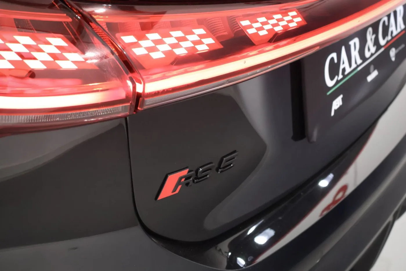 2026 Audi RS5 Avant e-hybrid, quattro offered by a supercar dealer in Zibido San Giacomo, Italy, photo 17 of 25