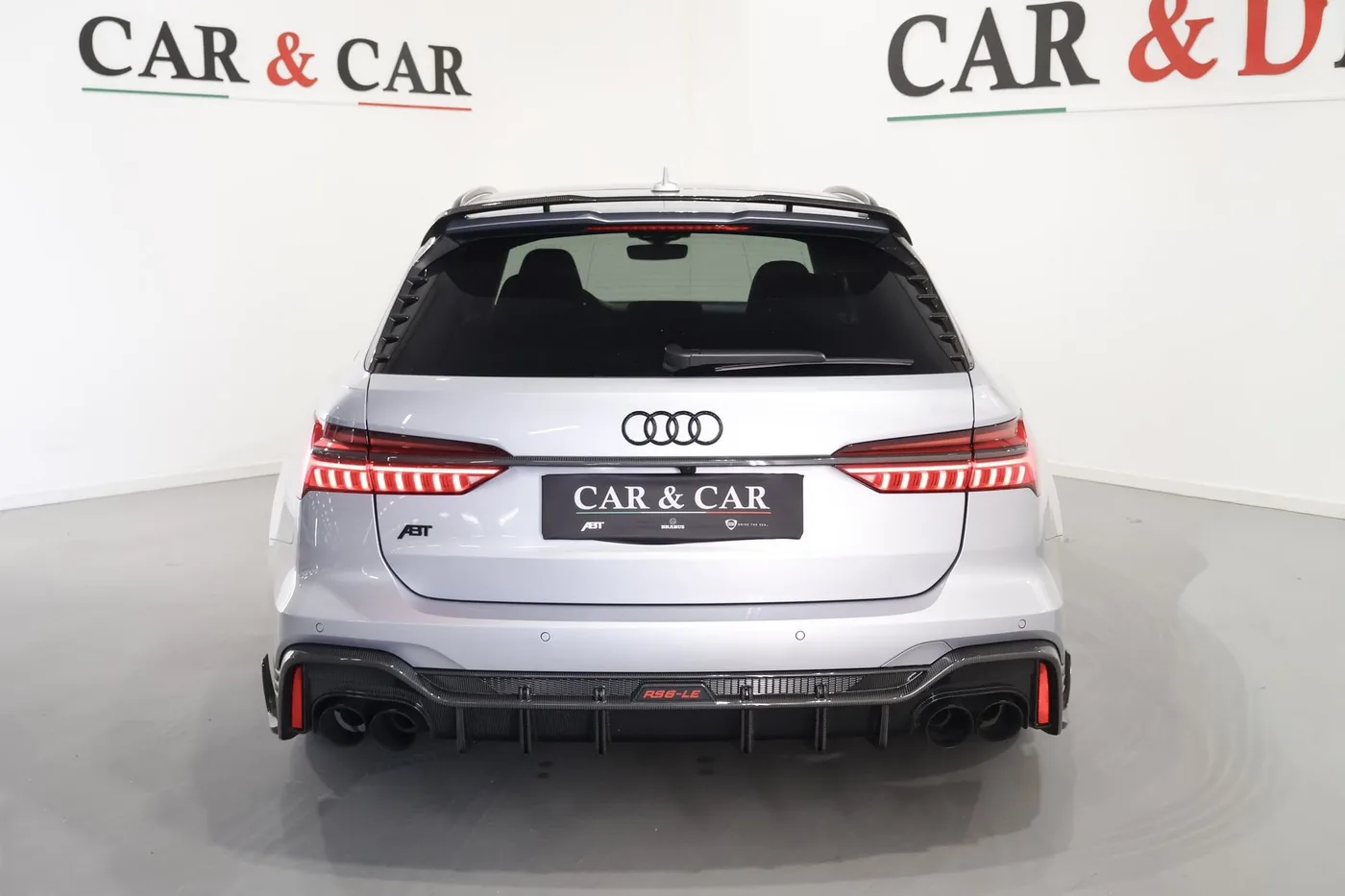 2026 Audi RS6 Avant angeboten von einem Supersportwagenhändler in Zibido San Giacomo, Italien, Foto 4 von 25