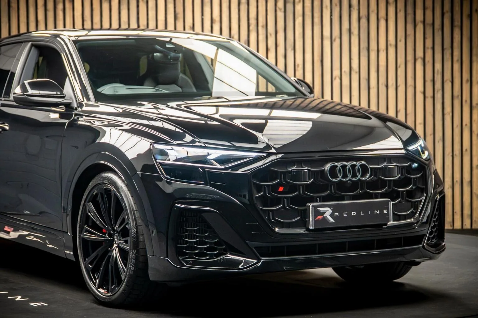 2026 Audi SQ8 Black Edition, 11/30