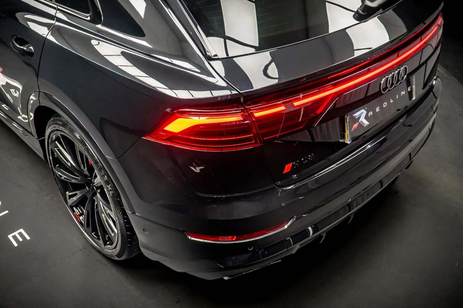 2026 Audi SQ8 Black Edition, 18/30