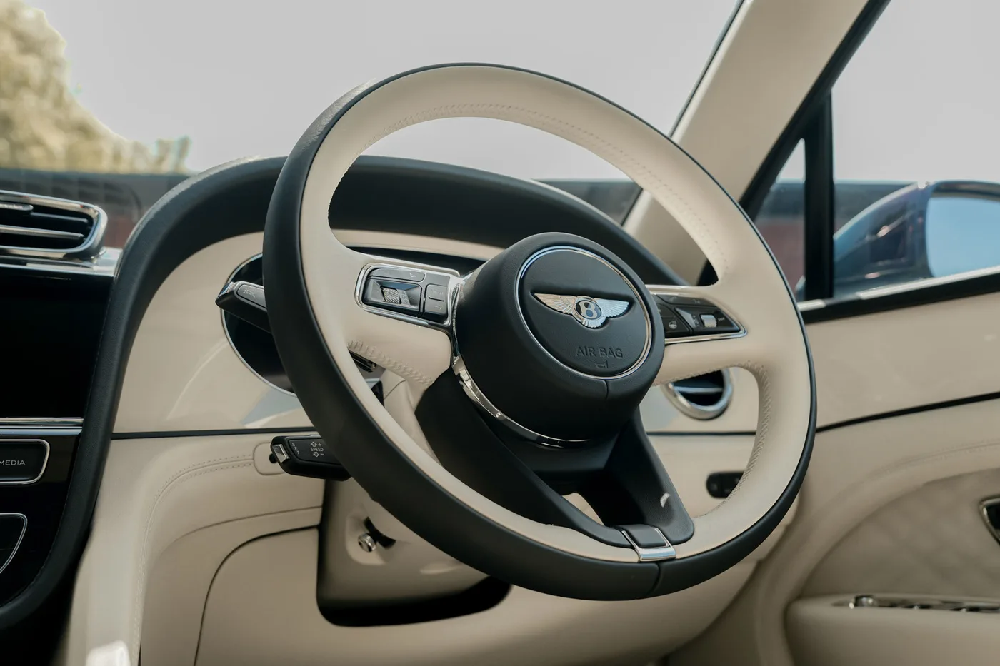 2026 Bentley Bentayga offered by a franchised dealer group in Ripley, United Kingdom, photo 15 of 25