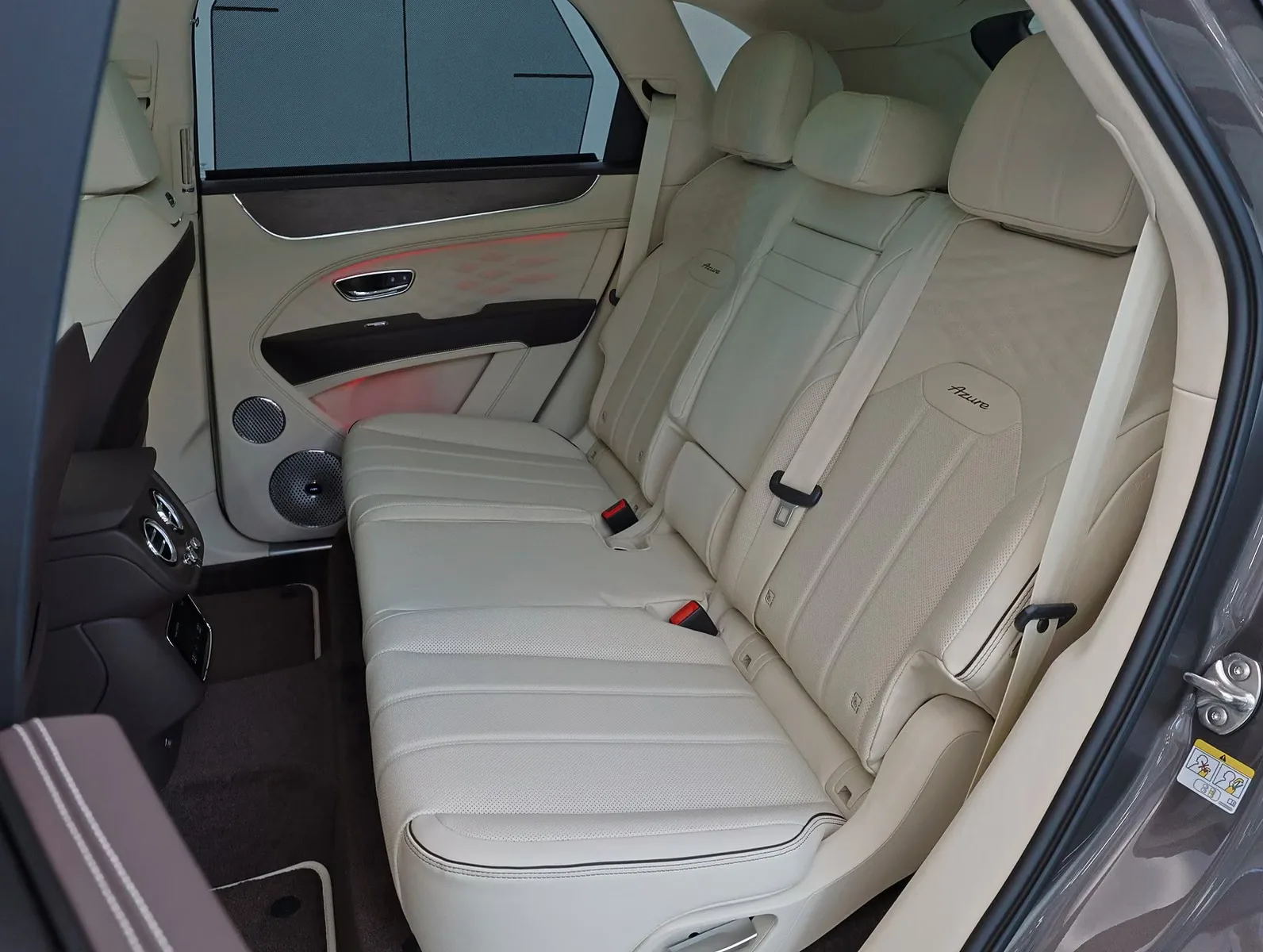 2026 Bentley Bentayga Azure, 9/23