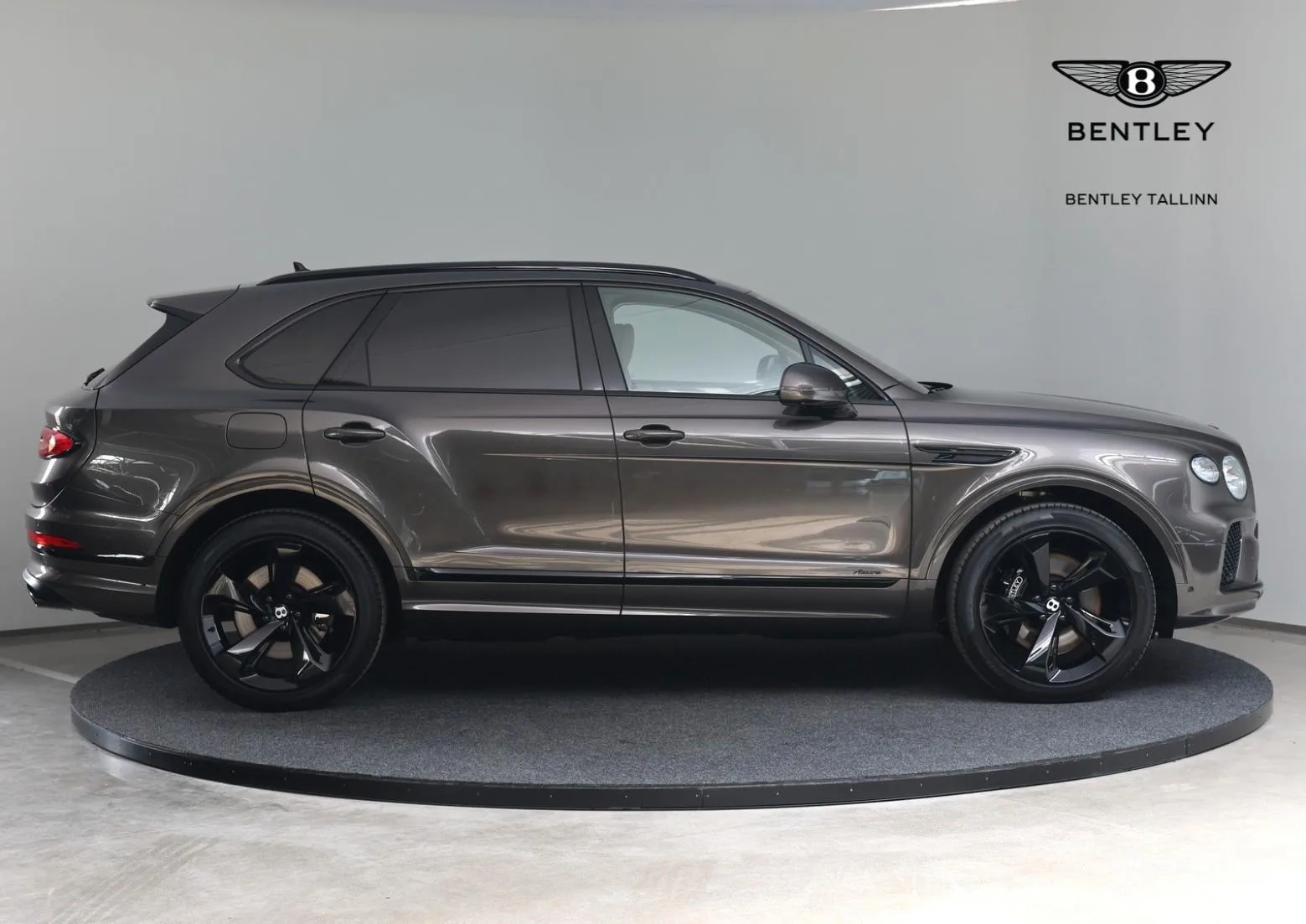 2026 Bentley Bentayga Azure, 21/23