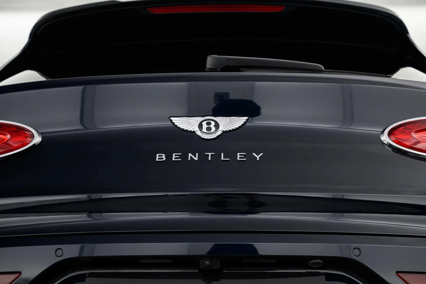 2026 Bentley Bentayga EWB proposée par un groupe de concessions agréées à Hatfield, Royaume-Uni, photo 7 sur 25