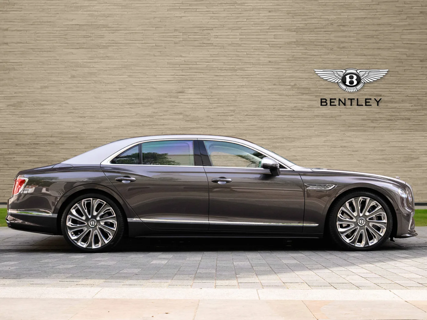 2026 Bentley Bentayga Mulliner angeboten von einer Vertragshändlergruppe in London, Vereinigtes Königreich, Foto 5 von 25