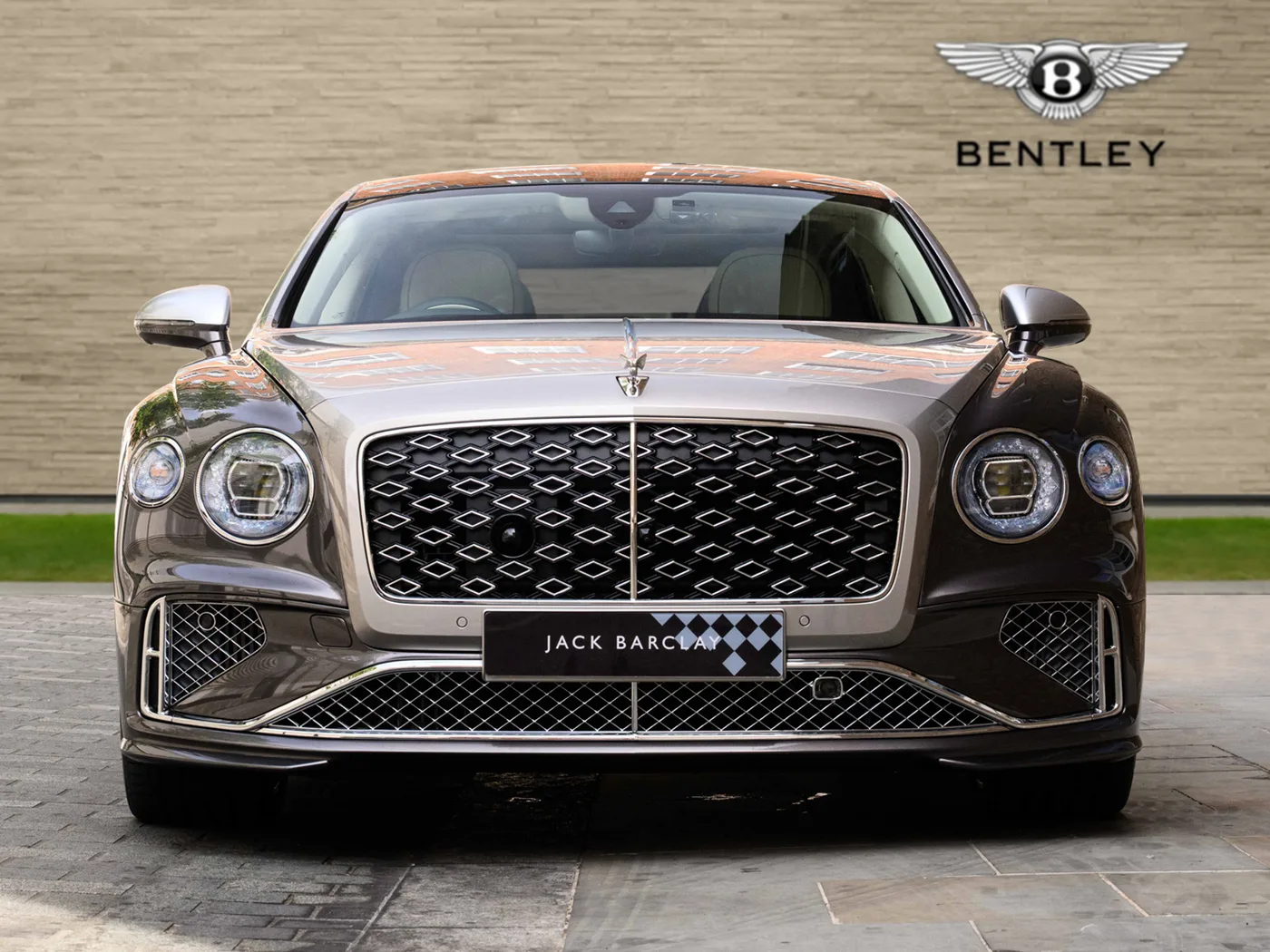 2026 Bentley Bentayga Mulliner angeboten von einer Vertragshändlergruppe in London, Vereinigtes Königreich, Foto 9 von 25