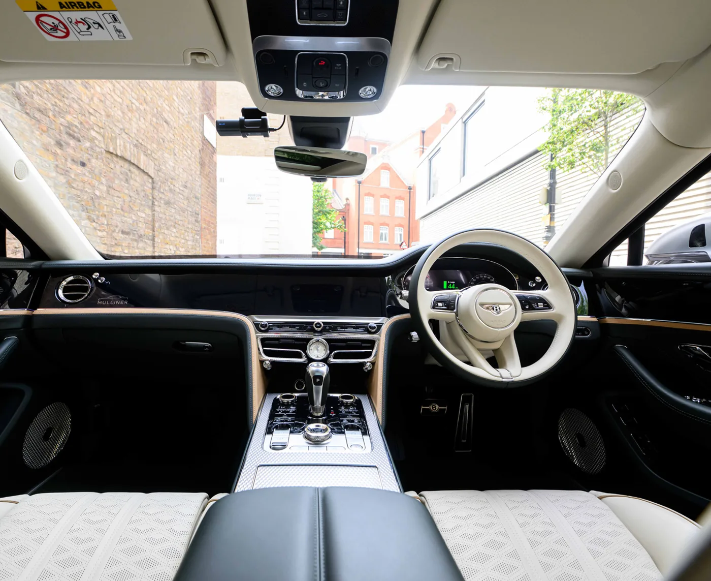 2026 Bentley Bentayga Mulliner angeboten von einer Vertragshändlergruppe in London, Vereinigtes Königreich, Foto 14 von 25