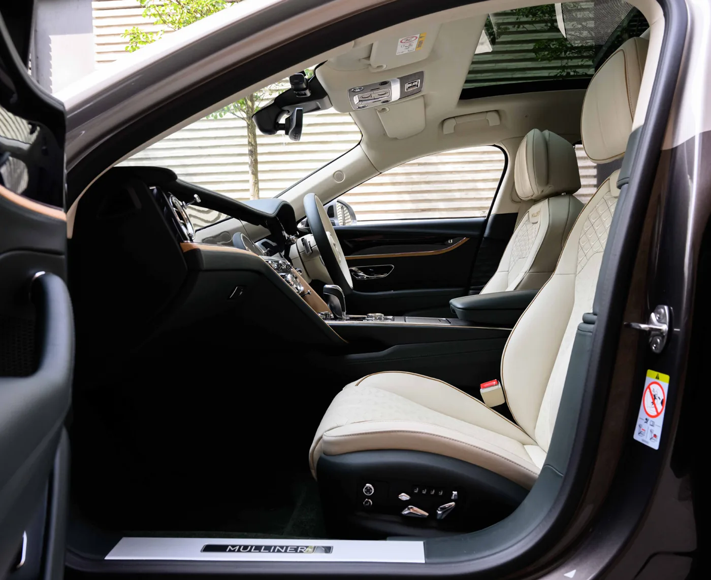2026 Bentley Bentayga Mulliner angeboten von einer Vertragshändlergruppe in London, Vereinigtes Königreich, Foto 20 von 25
