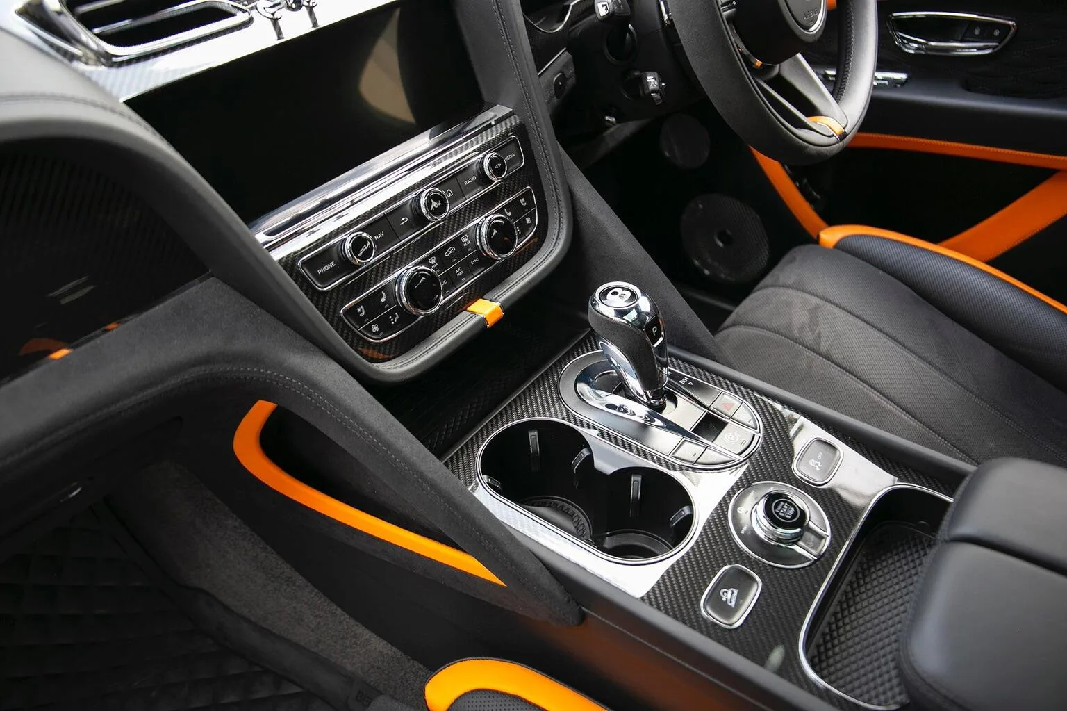 2026 Bentley Bentayga Speed V8, 12/30