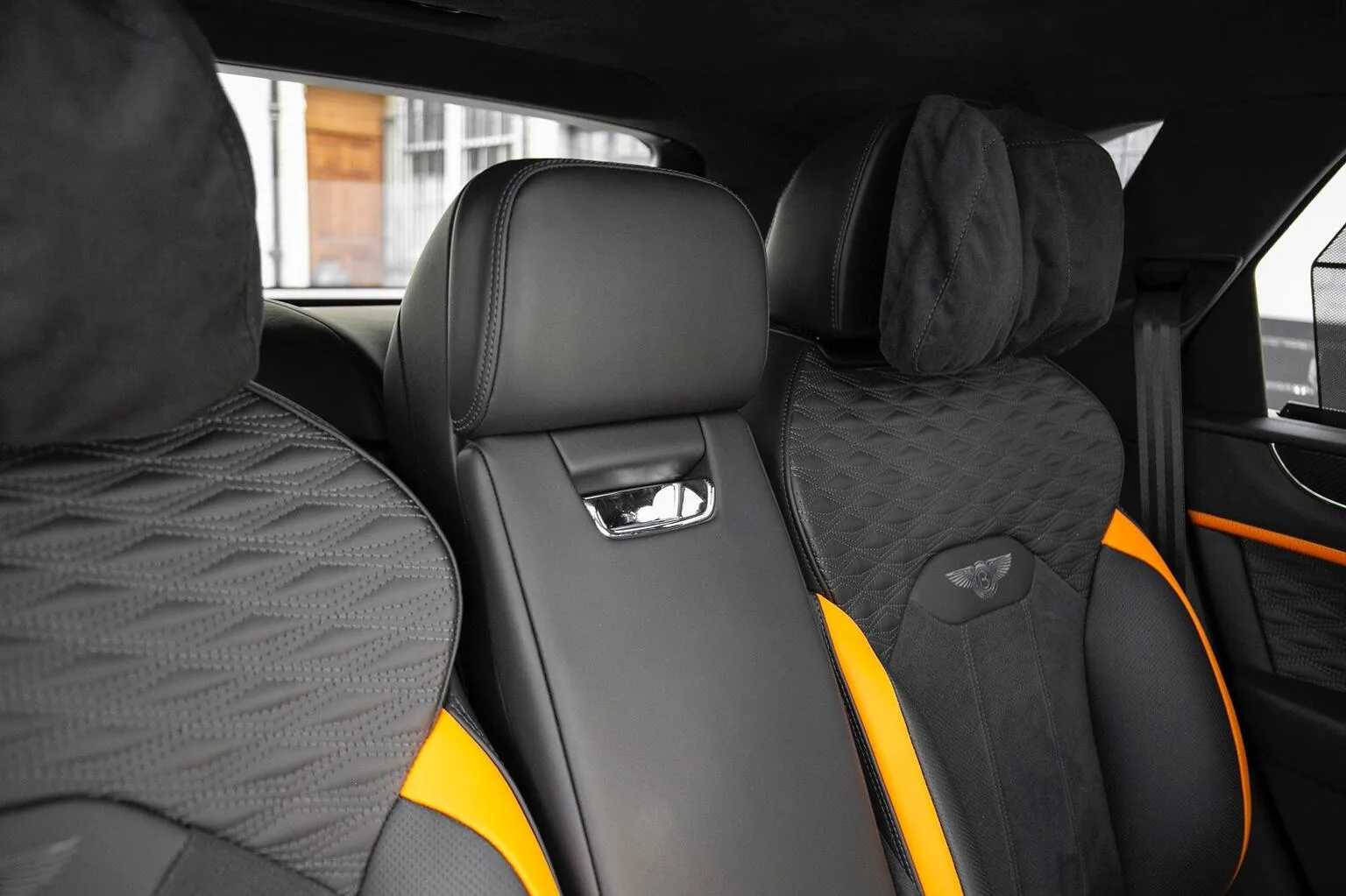 2026 Bentley Bentayga Speed V8, 15/30