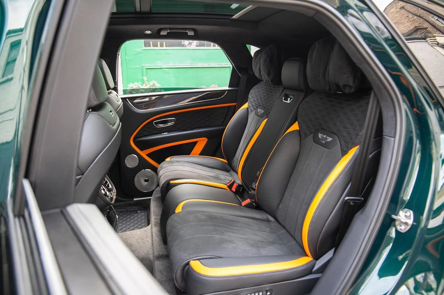 2026 Bentley Bentayga Speed V8, 17/30