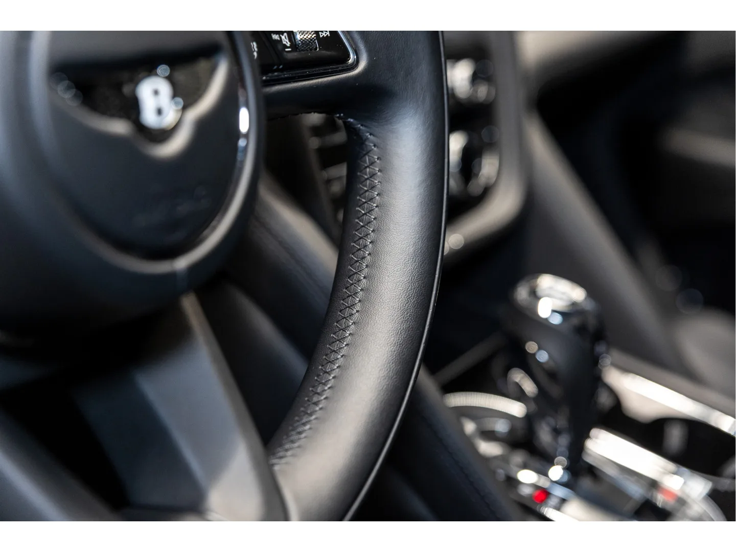 2026 Bentley Bentayga Speed V8, 16/30