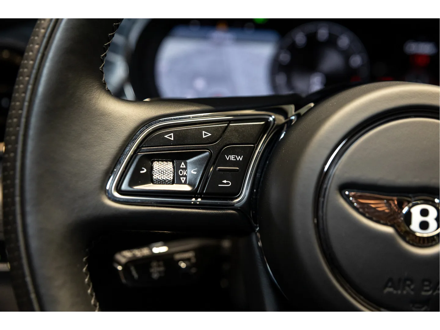 2026 Bentley Bentayga Speed V8, 23/30