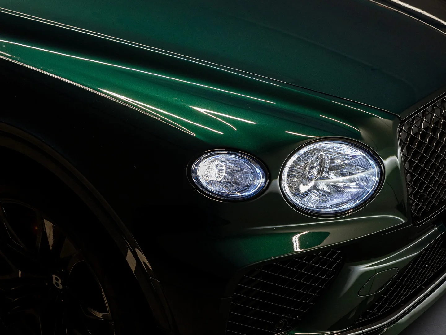 2026 Bentley Bentayga Speed V8, 9/30