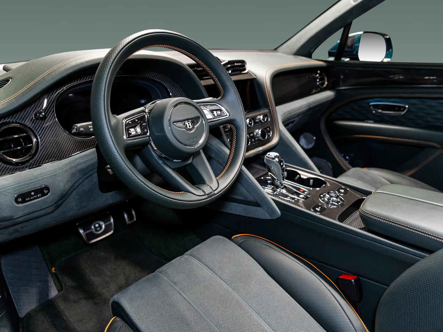 2026 Bentley Bentayga Speed V8, 11/30