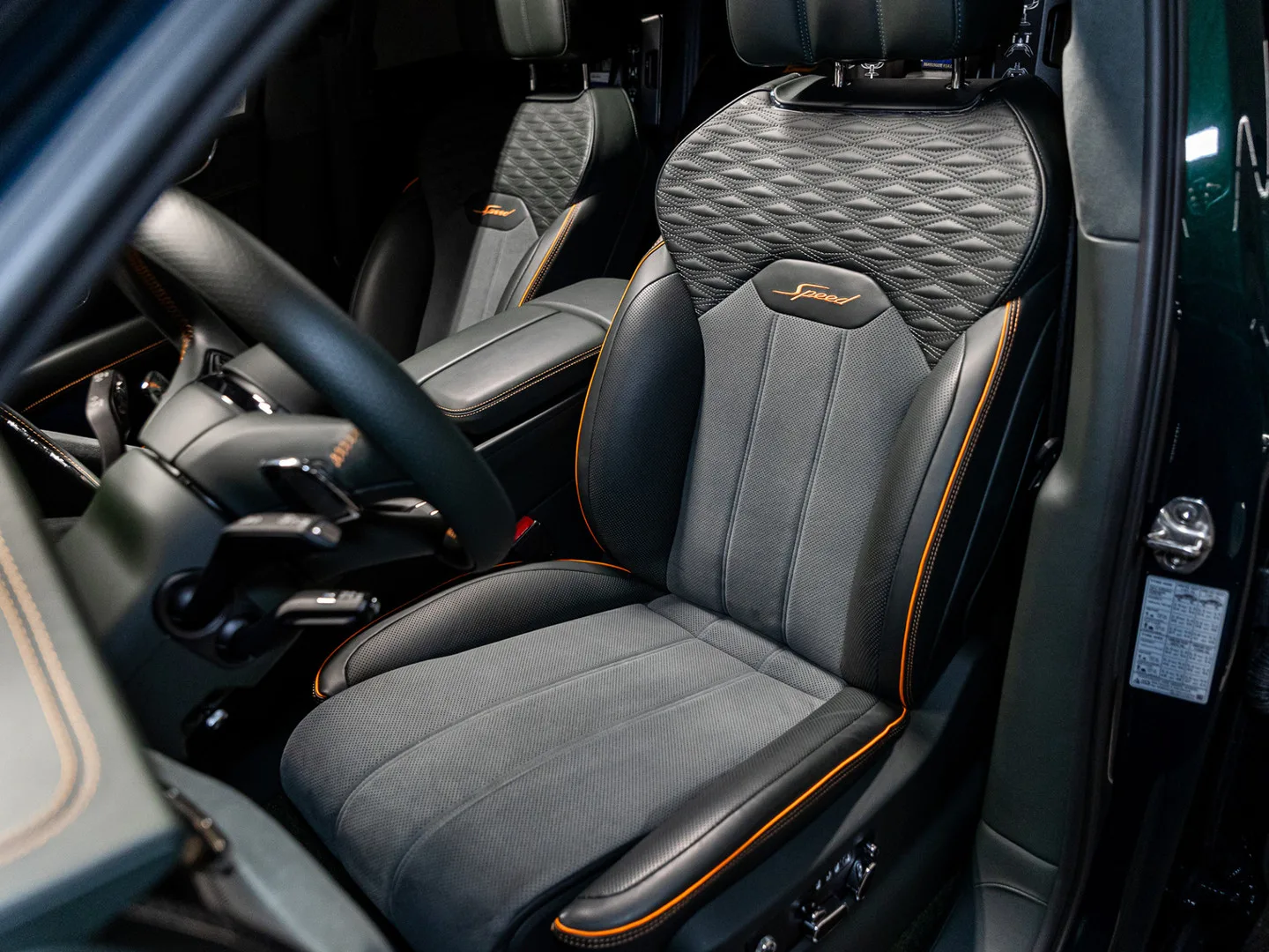 2026 Bentley Bentayga Speed V8, 12/30