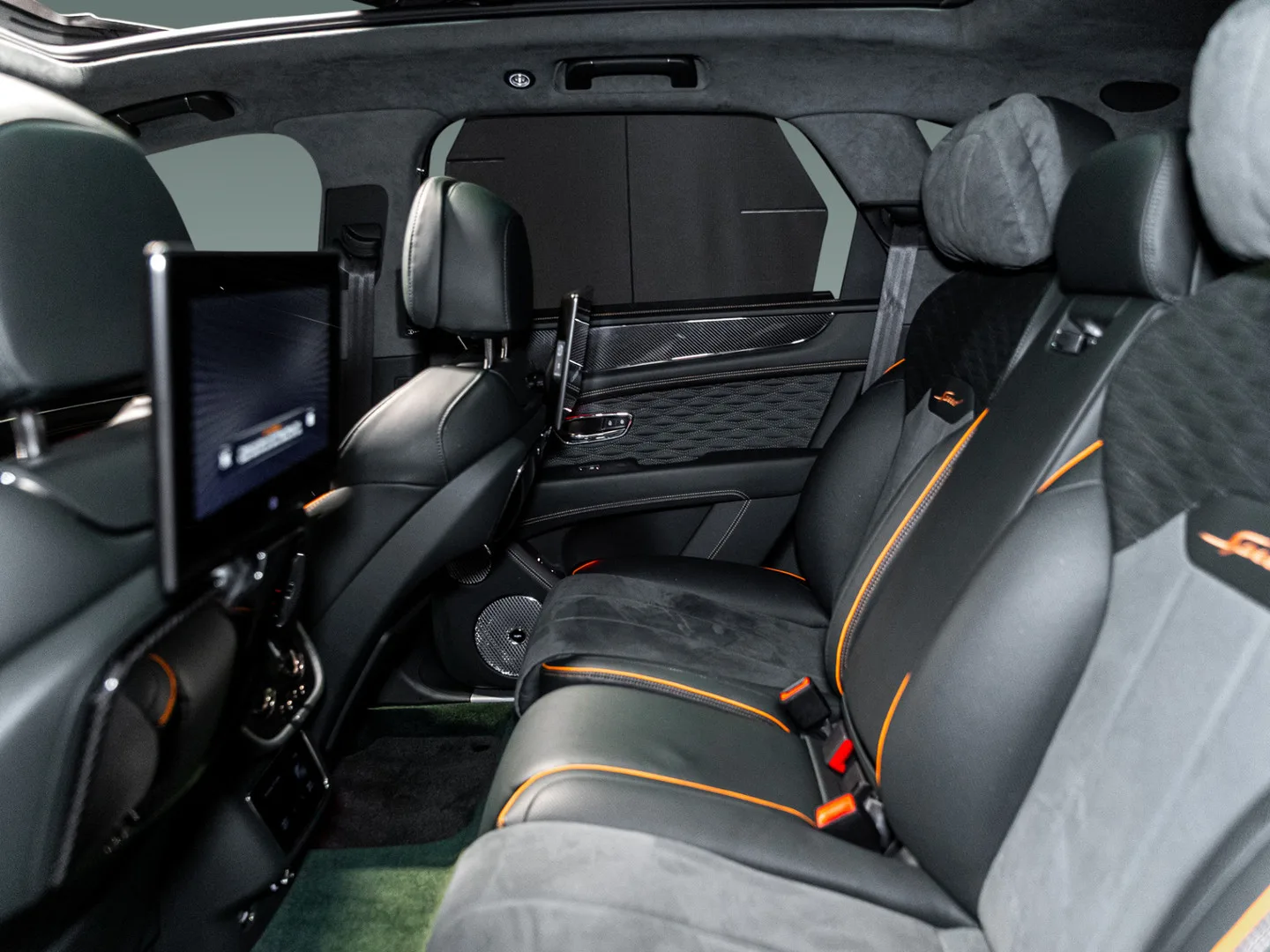 2026 Bentley Bentayga Speed V8, 19/30