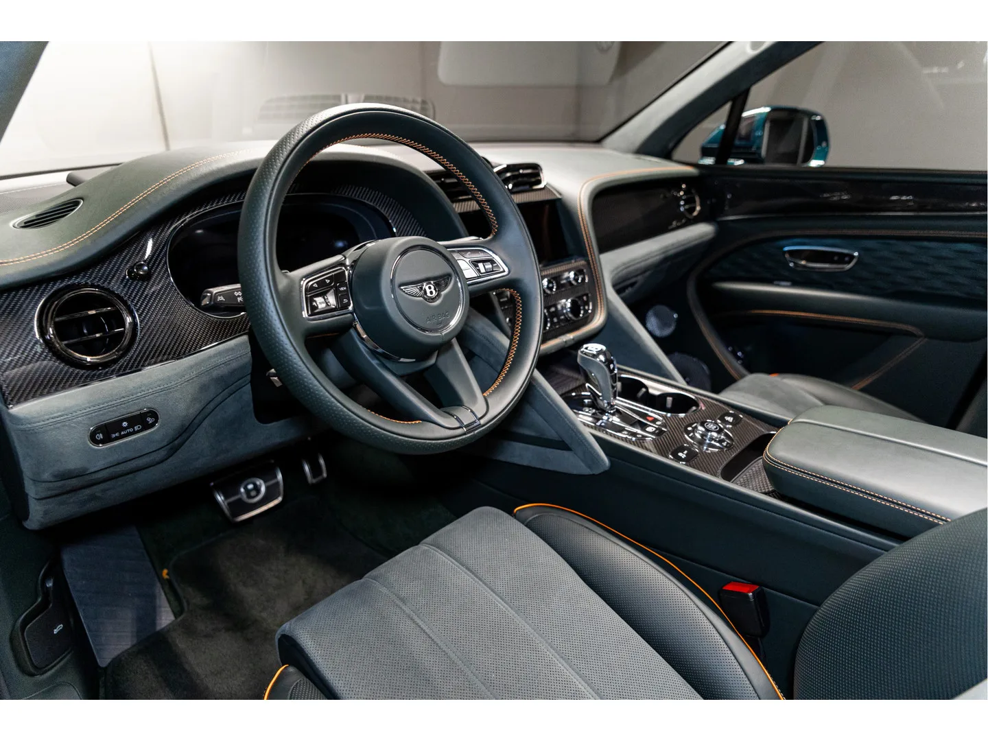 2026 Bentley Bentayga Speed V8, 23/30