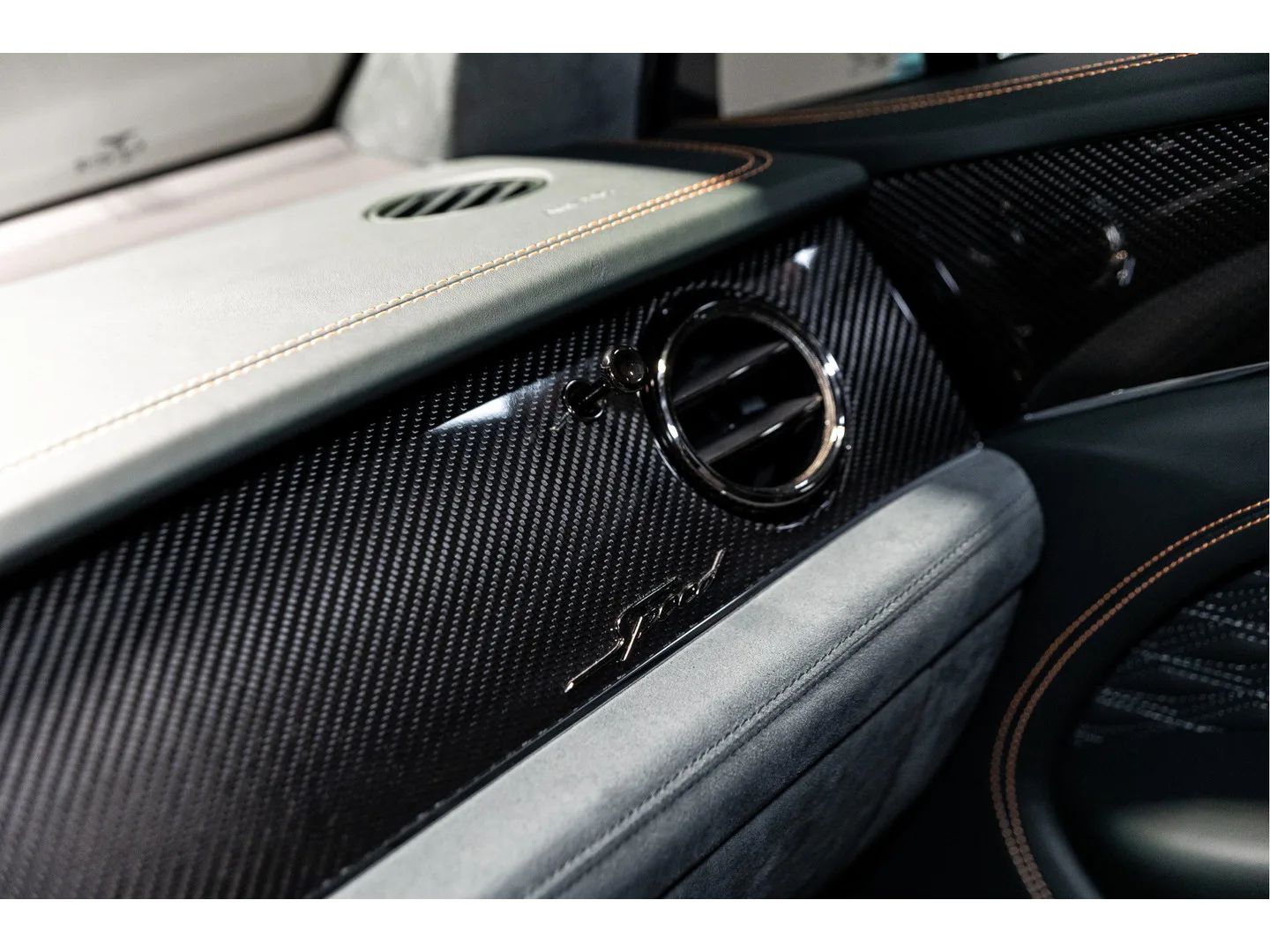 2026 Bentley Bentayga Speed V8, 27/30