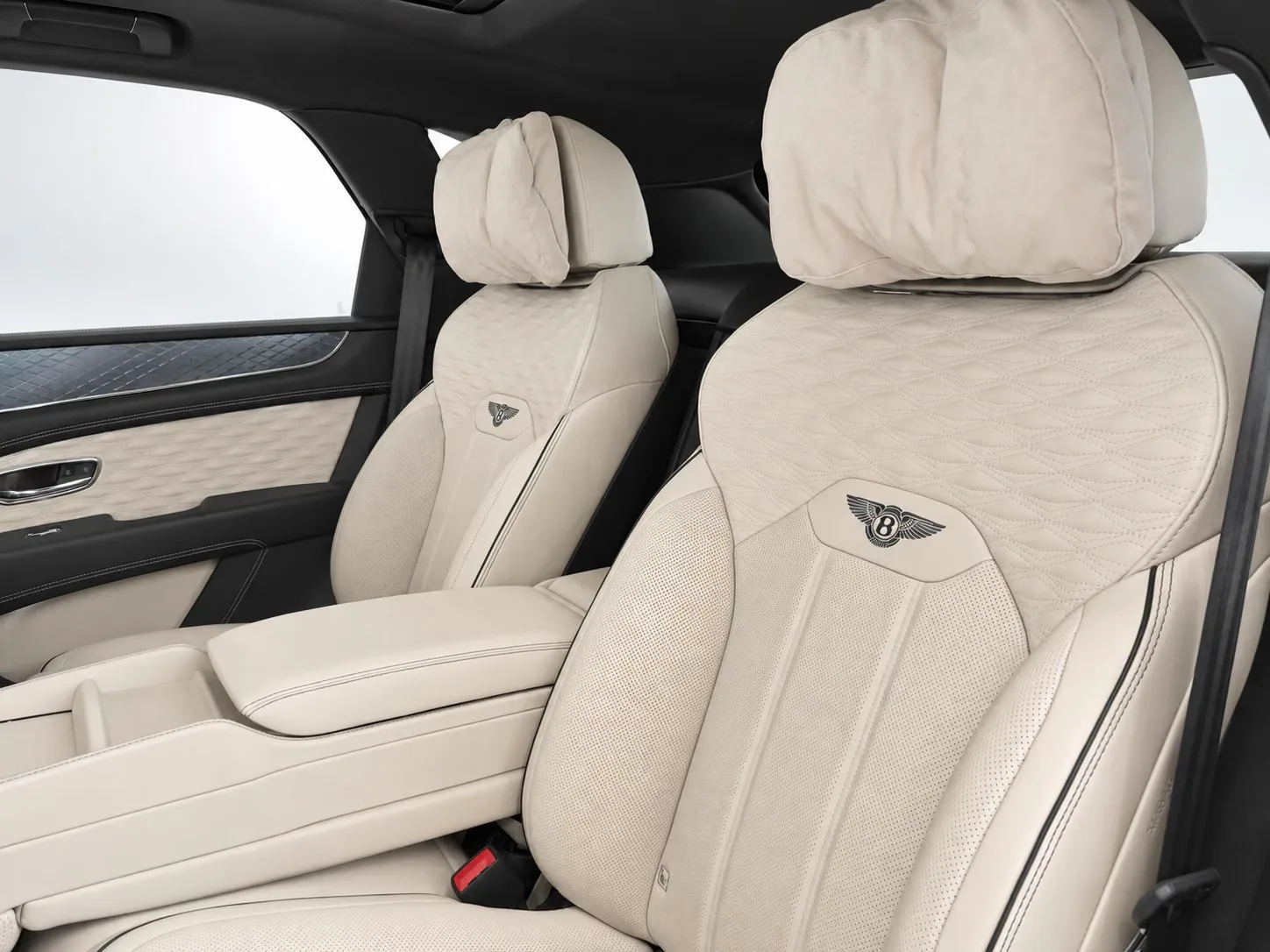2026 Bentley Bentayga Speed, 6/30