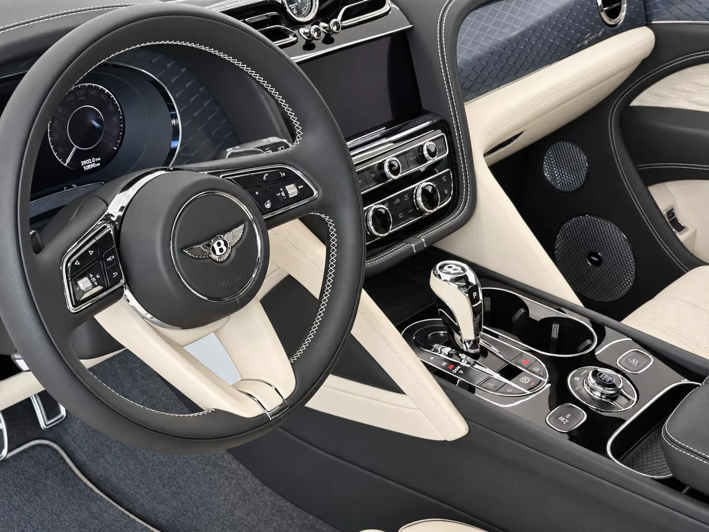 2026 Bentley Bentayga Speed, 14/30