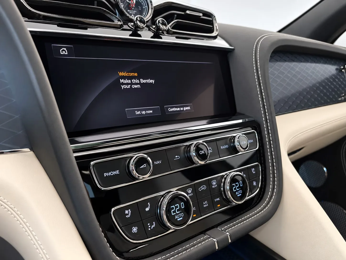 2026 Bentley Bentayga Speed, 18/30