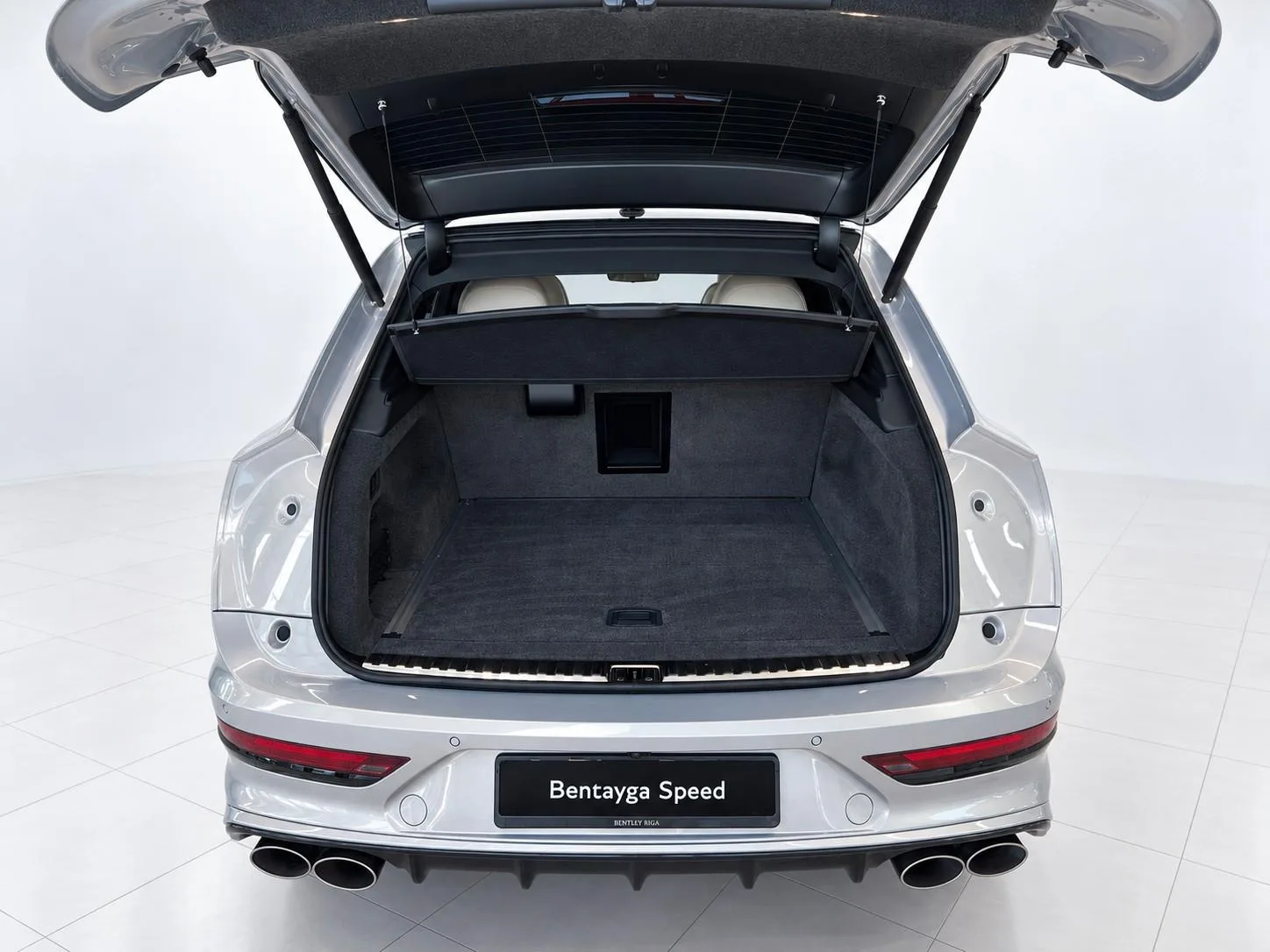 2026 Bentley Bentayga Speed, 24/30
