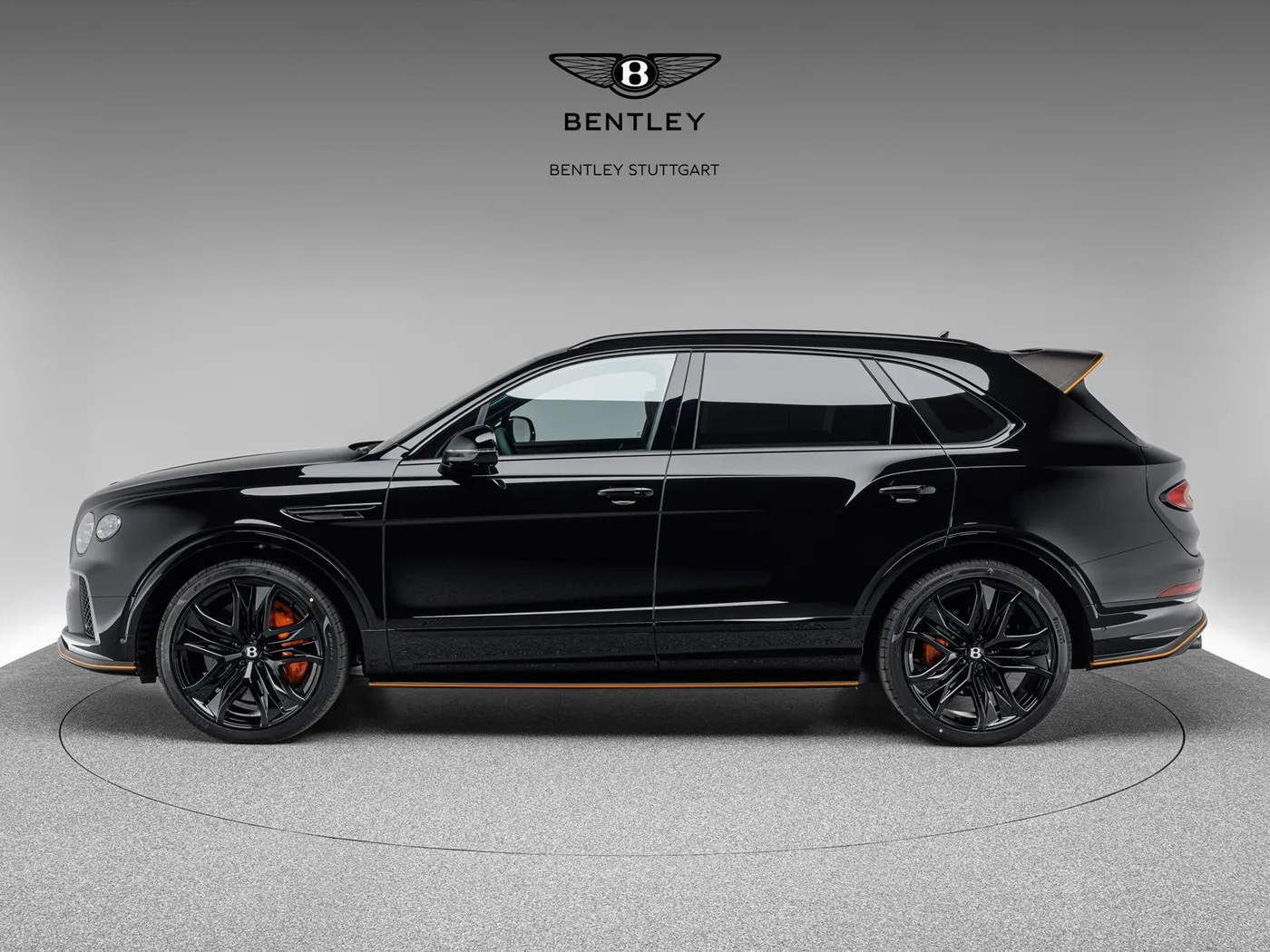 2026 Bentley Bentayga Speed offered by a specialist dealer in Böblingen, Germany, photo 5 of 15