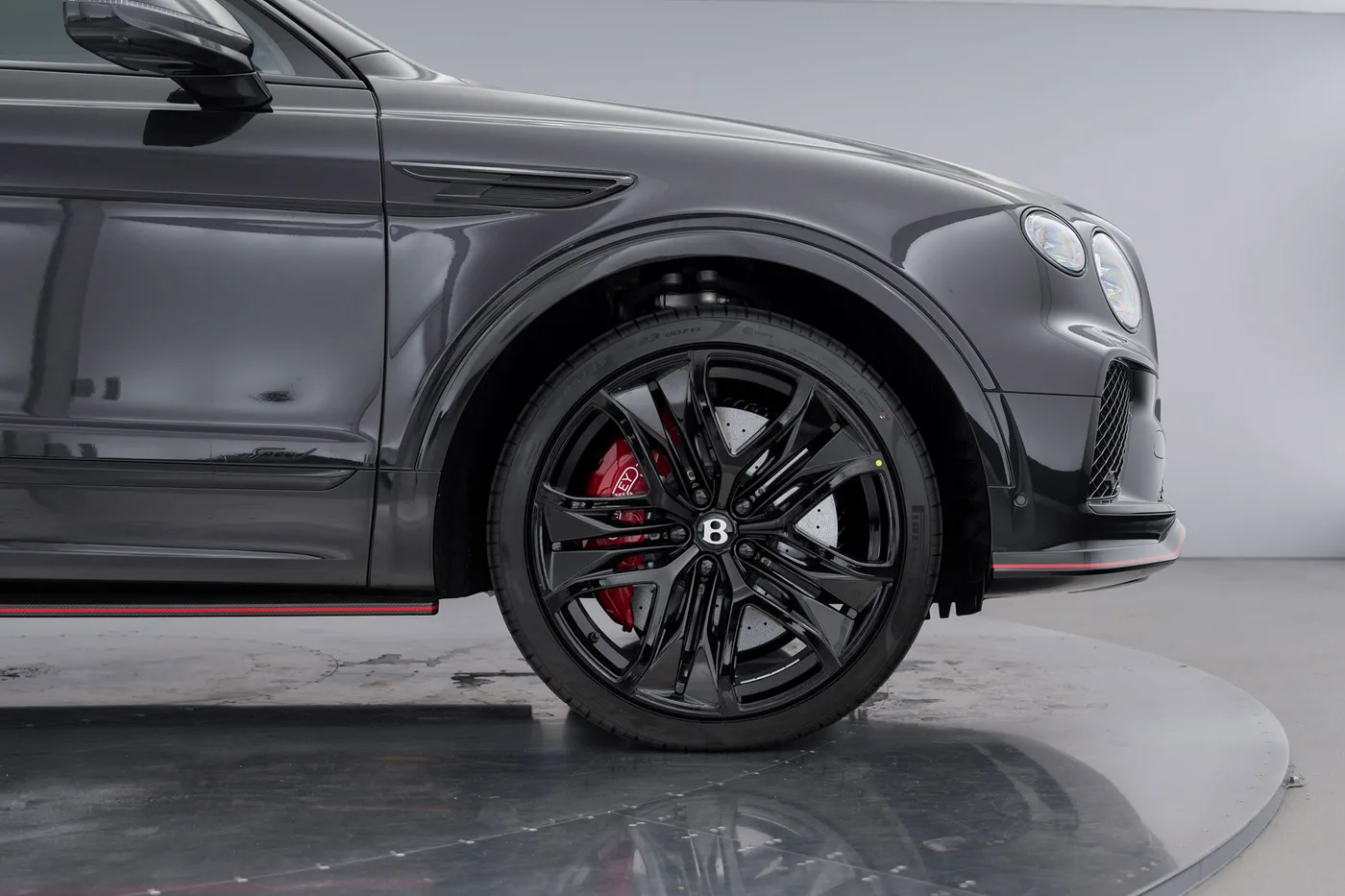 2026 Bentley Bentayga Speed proposée par un groupe de concessions agréées à Hatfield, Royaume-Uni, photo 6 sur 25