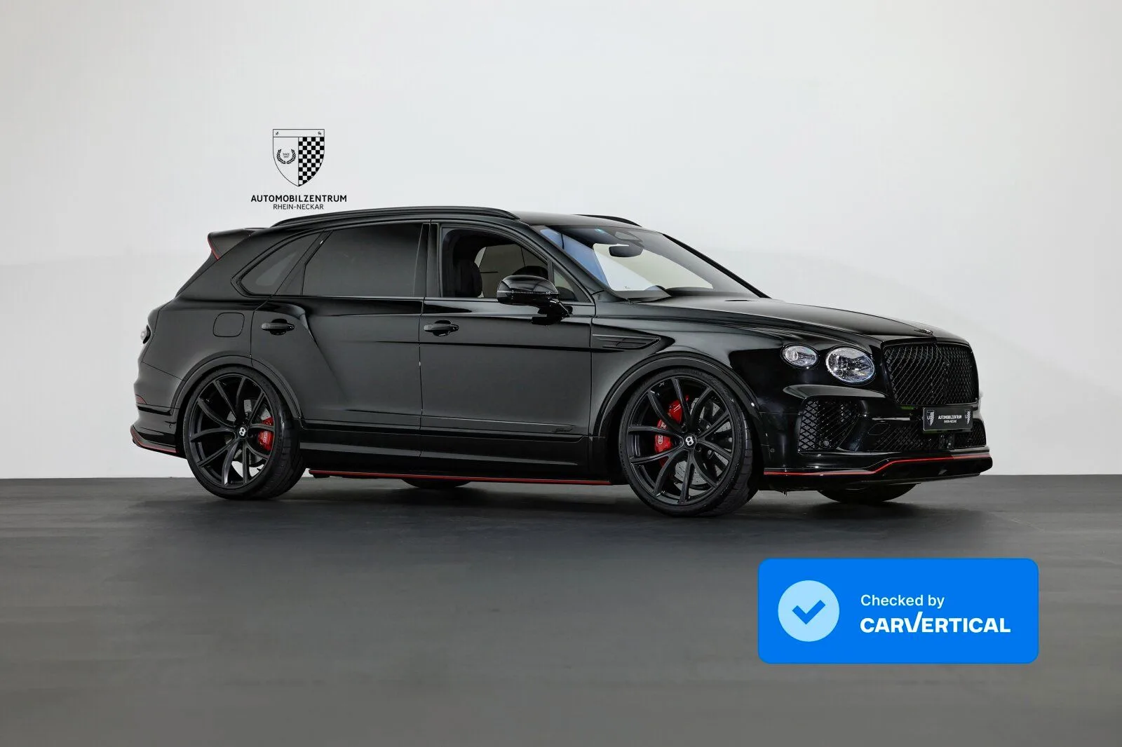 2026 Bentley Bentayga Speed Mulliner angeboten von einem Supersportwagenhändler in Viernheim, Deutschland, Hauptfoto